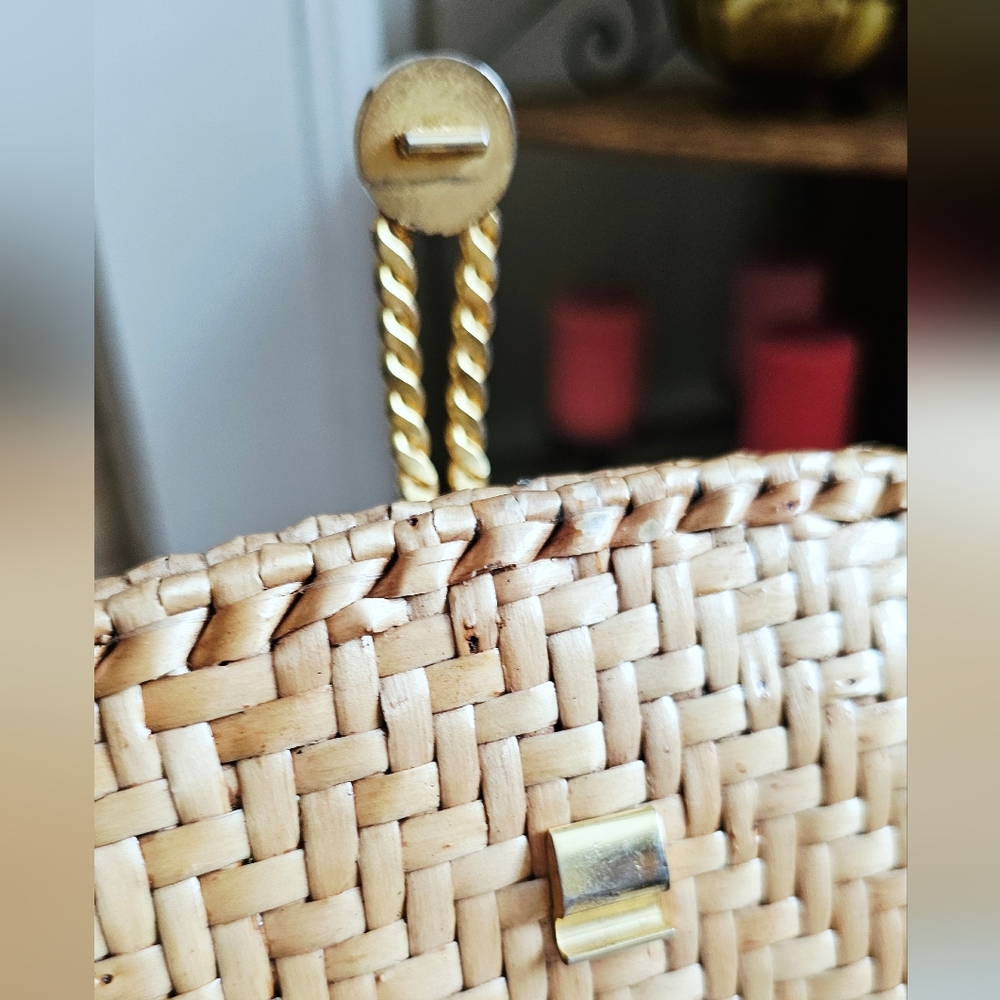 1970's Walborg Rattan Purse. Woven rattan purse. Vintage purse. - Picture 14 of 14